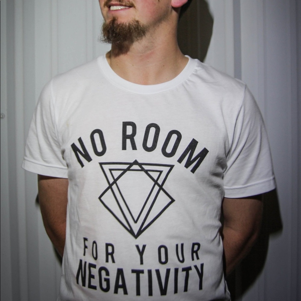 No Vacancy tee